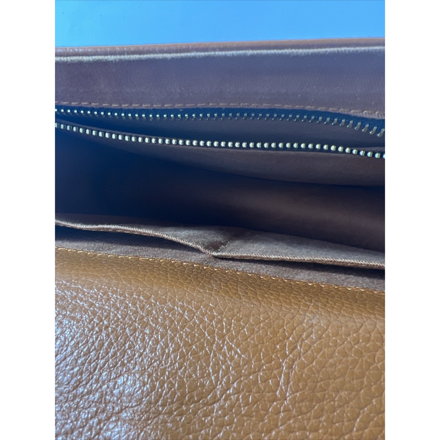 Tola Legend Crossbody Purse