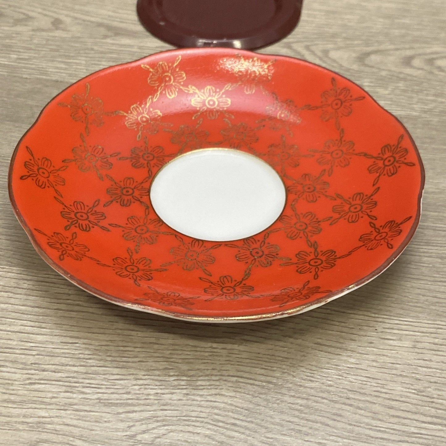VTG Norcrest Teacup & Saucer Manderin Red 7/33 W/ Gold Scalloped & Floral Design