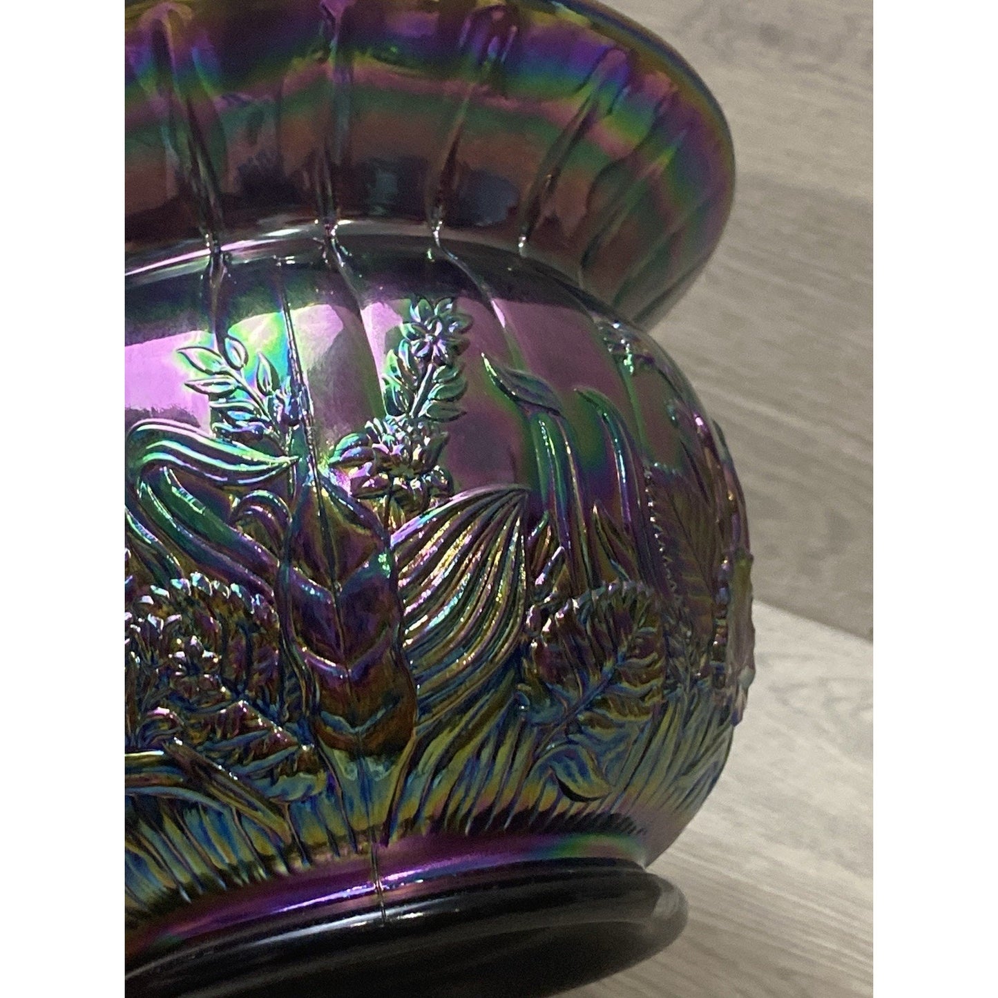 FENTON CARNIVAL GLASS ELECTRIC PURPLE BOWL VASE