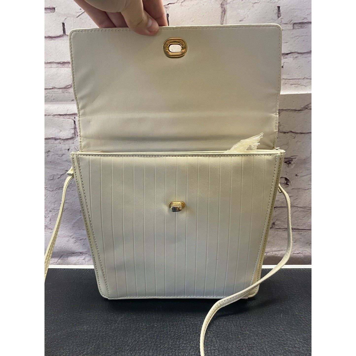 Marco Avane Purse Thin Crossbody Closure Handbag
