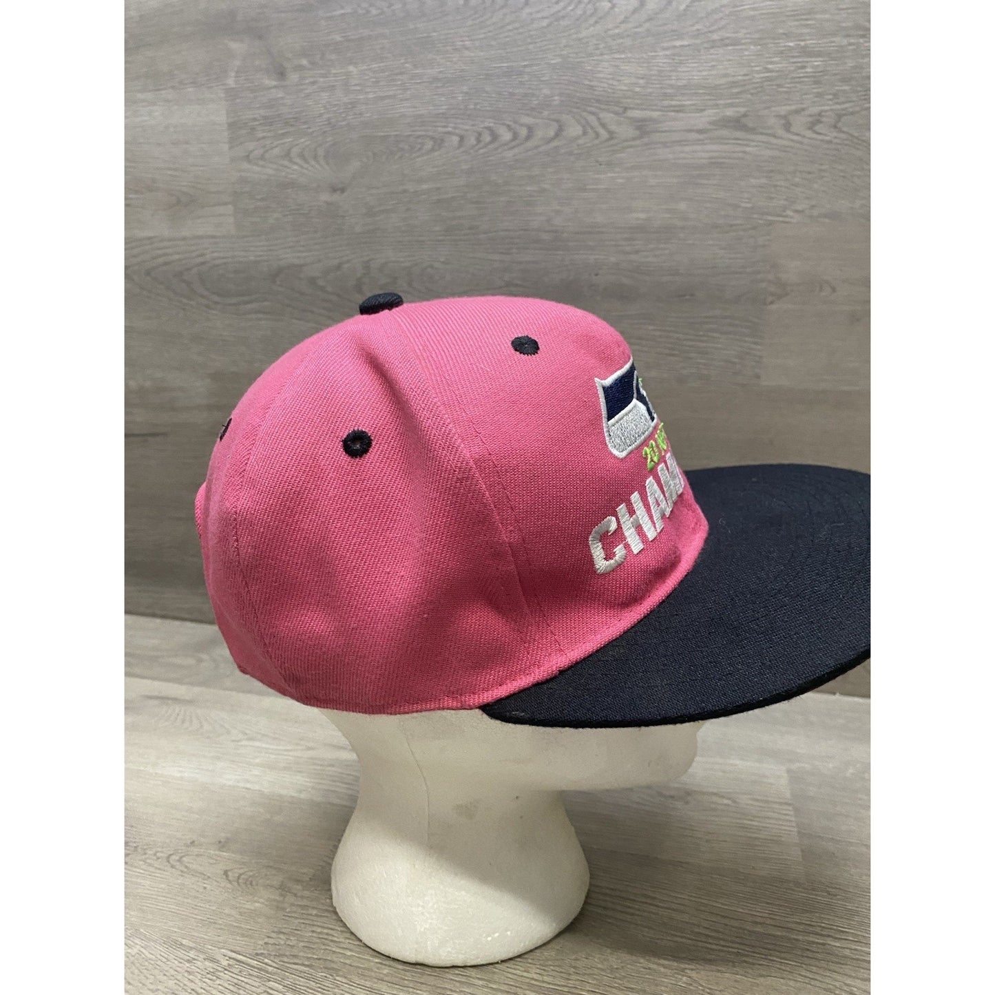 2015 SEAHAWKS Champions Hat Seattle Black Hot Pink Women's
