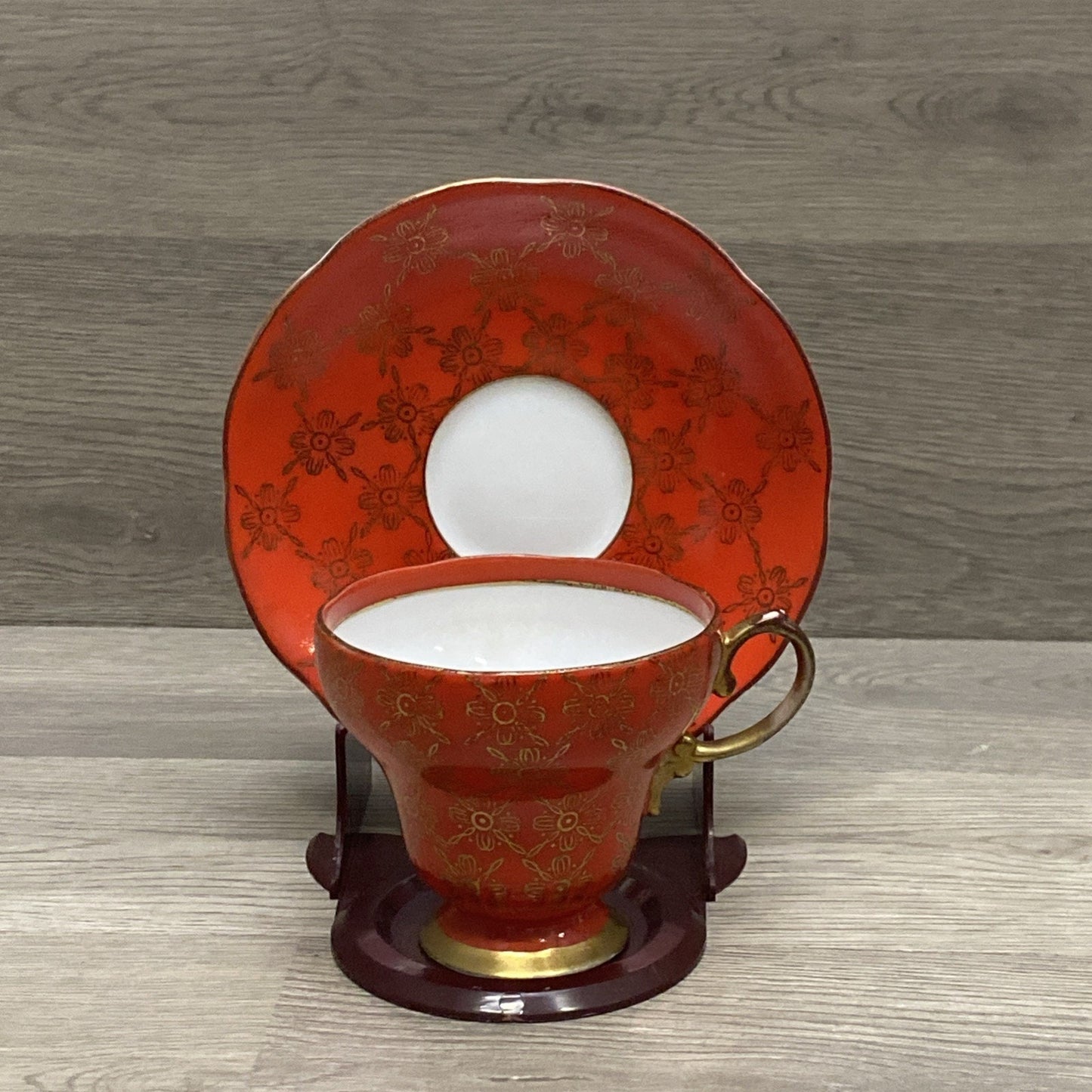 VTG Norcrest Teacup & Saucer Manderin Red 7/33 W/ Gold Scalloped & Floral Design