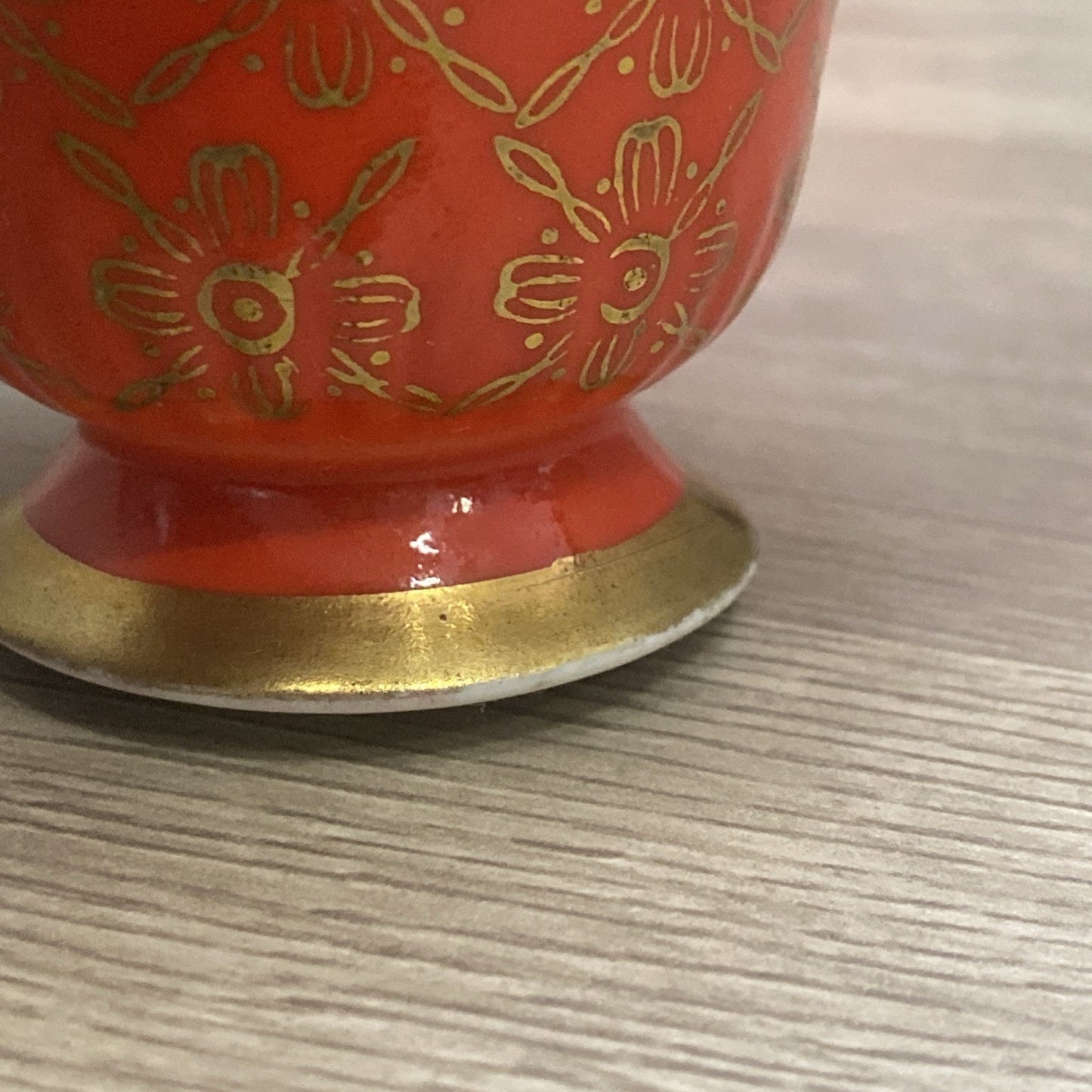 VTG Norcrest Teacup & Saucer Manderin Red 7/33 W/ Gold Scalloped & Floral Design