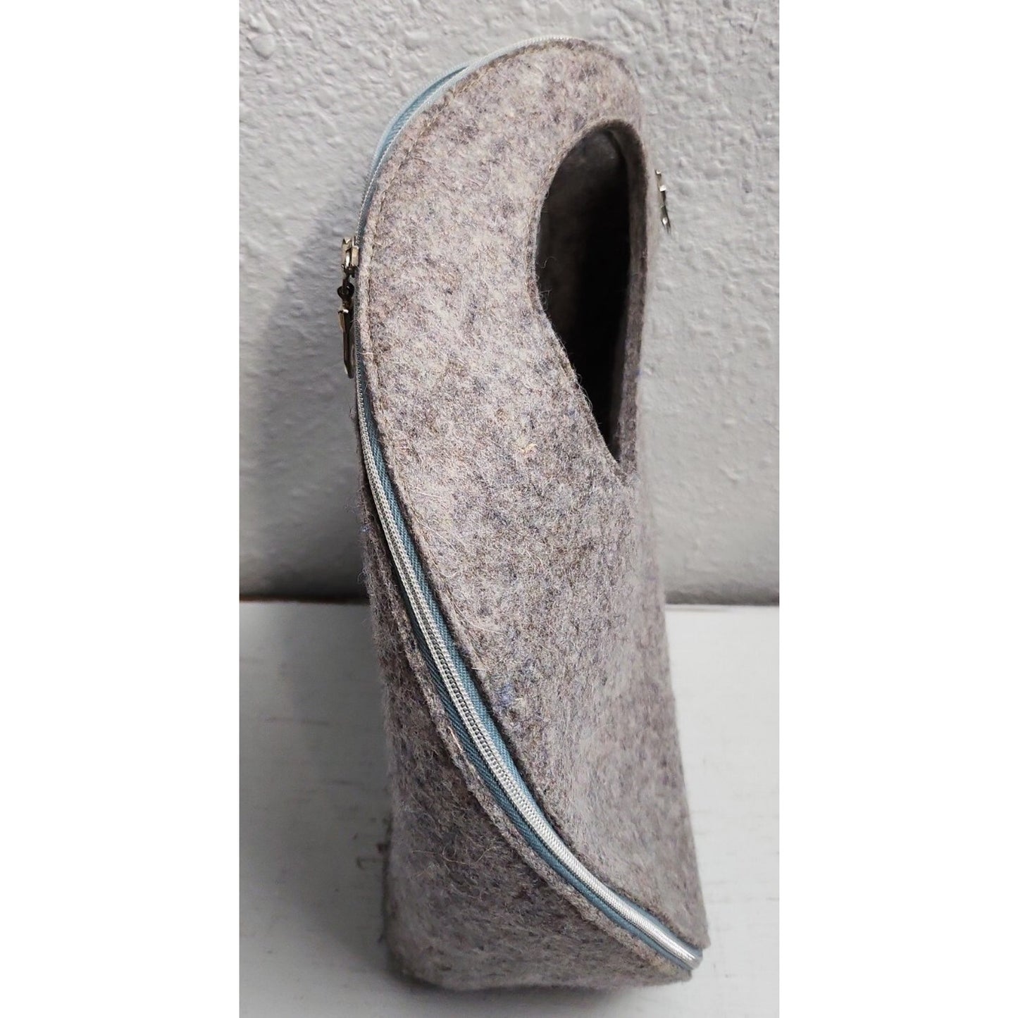 Josh Jakus "UM Bag" Grey Wool Felt Sculptural Designer Purse