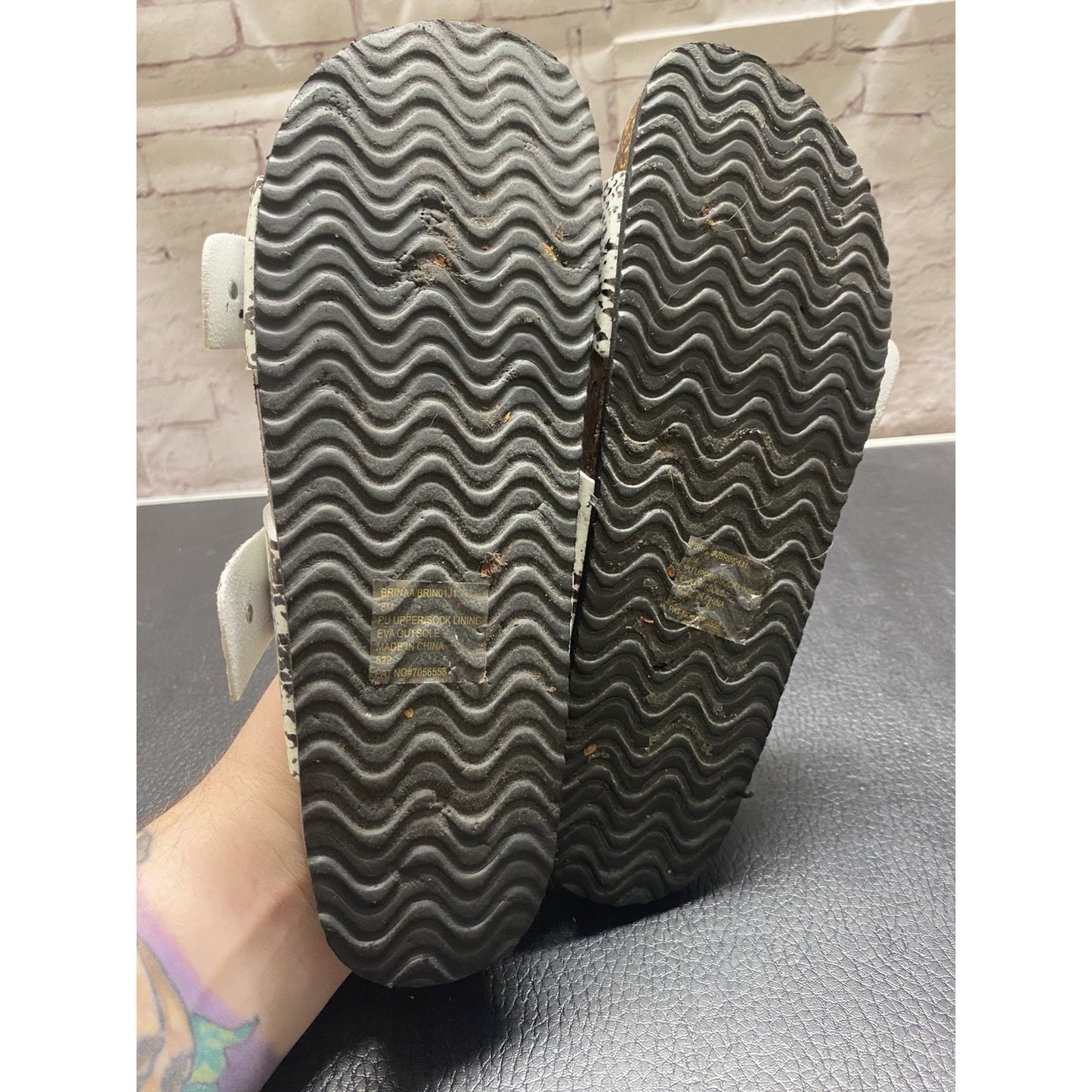 Madden Girl Sandals 🩴 8M Slides Women’s Snakeskin Print Buckle Footbed Open Toe