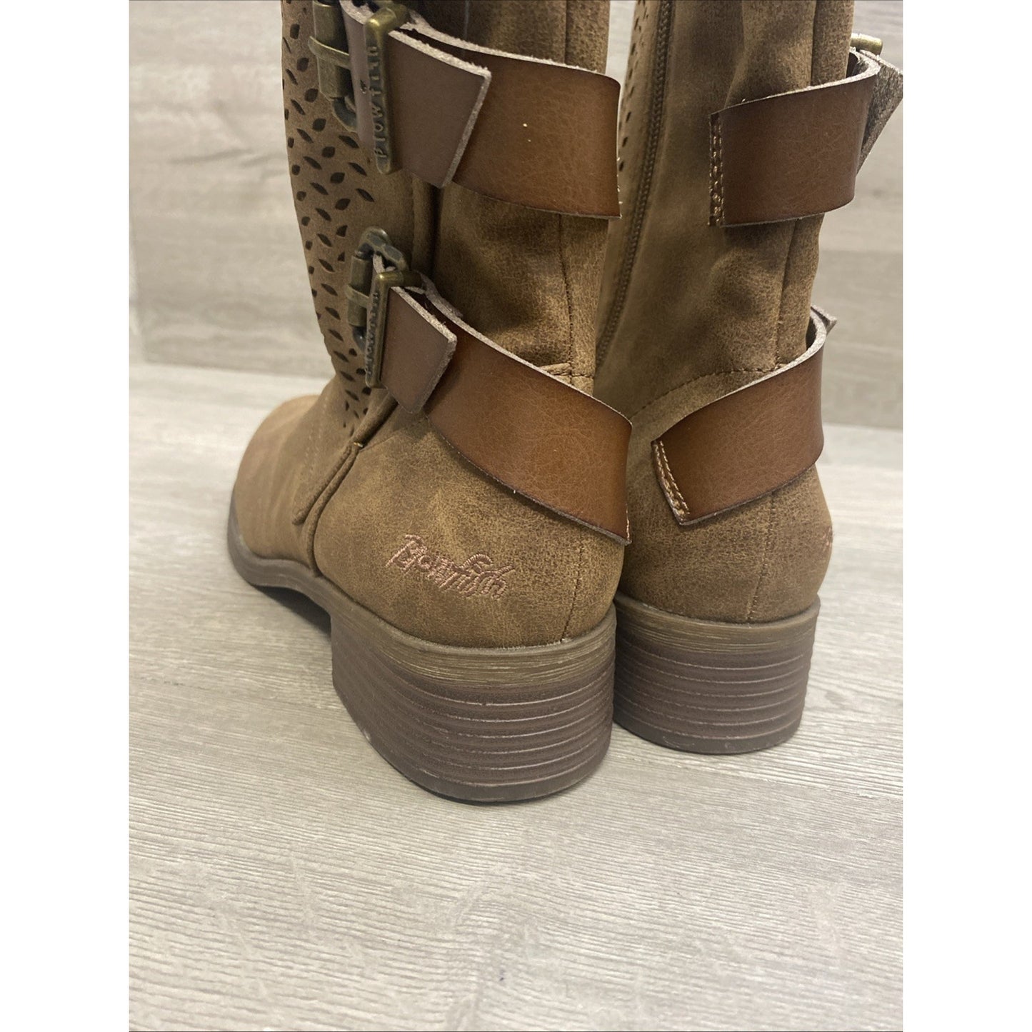 Blowfish Booties Size 7 Tan w Brown Straps & Side Zip Heels Comfort Souls