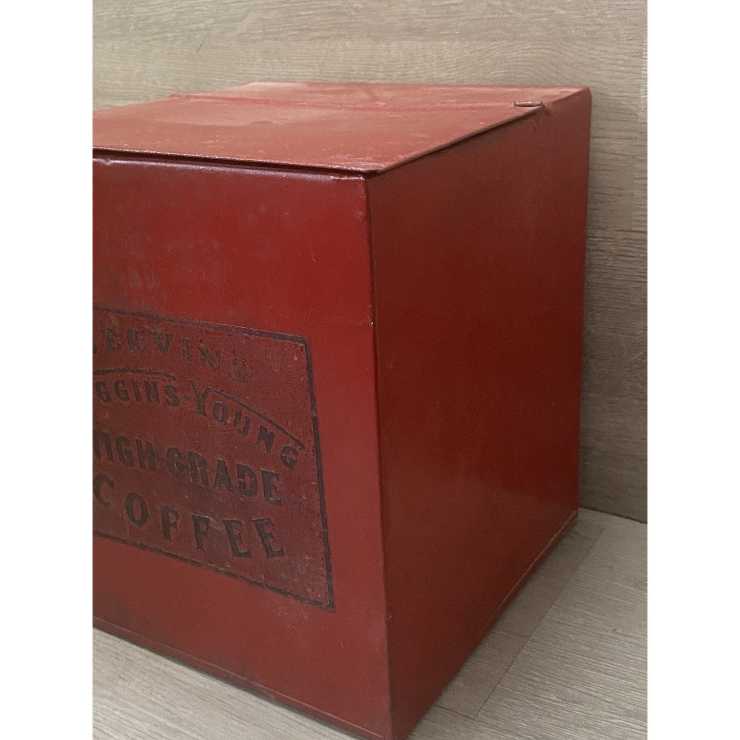 Huggins Young High Grade Coffee Tub Style Tin Red Great Graphics