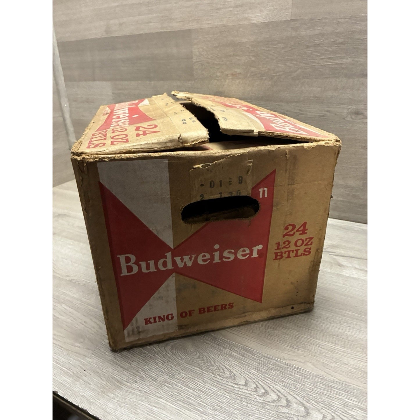 Budweiser Cardboard Flip Top 24 Bottle Case Box Empty Bar Decor Upcycle Crafts