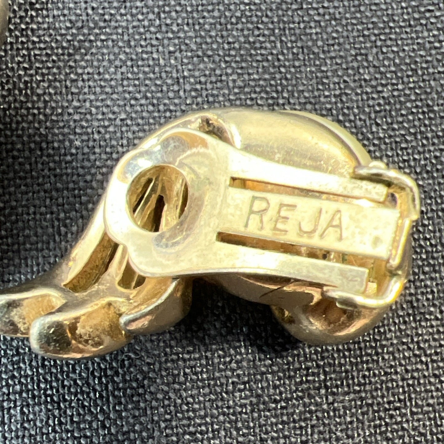 Vintage Reja Pearl White Clip On Earrings - 1" x 3/4" SIGNED