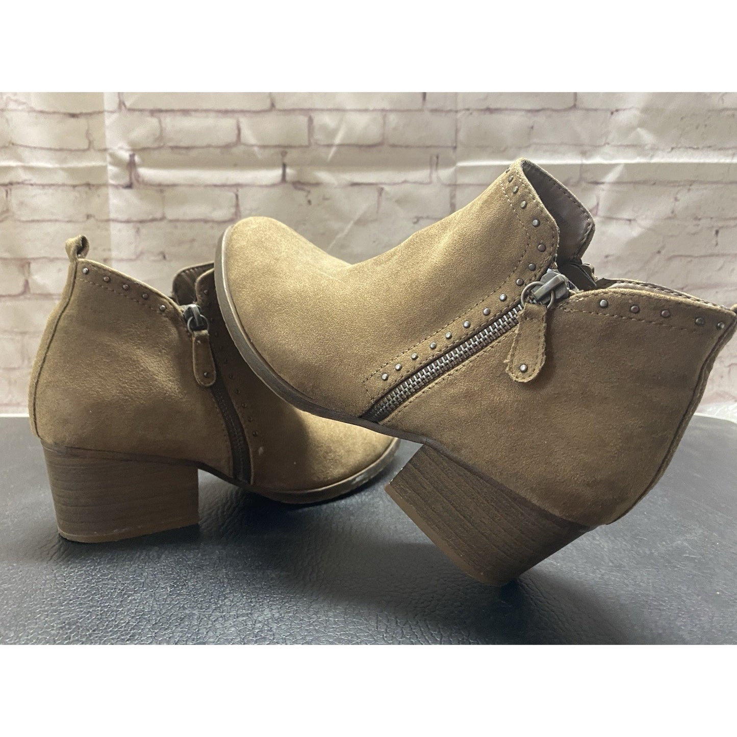 Sonoma Vitalize Ortholite Women's Ankle Boots Sz 8W Studded Taupe Brown