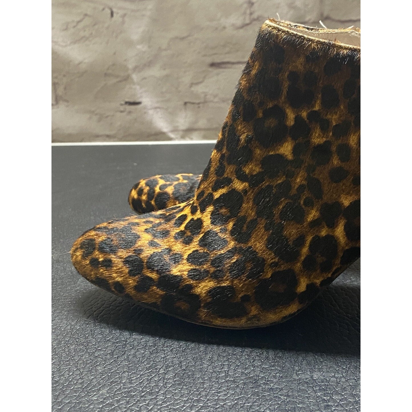 Vince Camuto Leopard Print Leather Ankle Boots Size 8 1/2 M