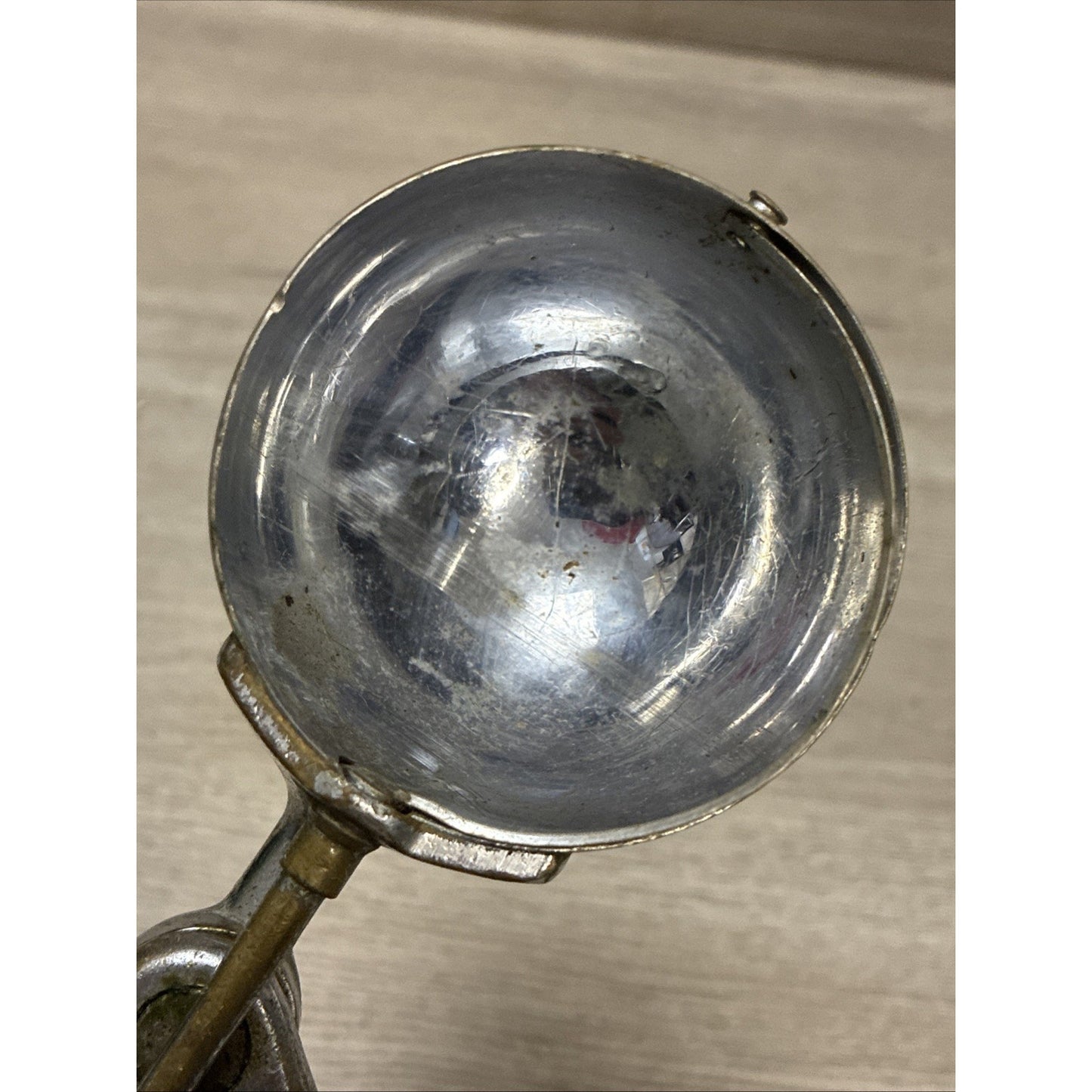 VINTAGE HAMILTON BEACH MODEL 40 ICE CREAM SCOOP