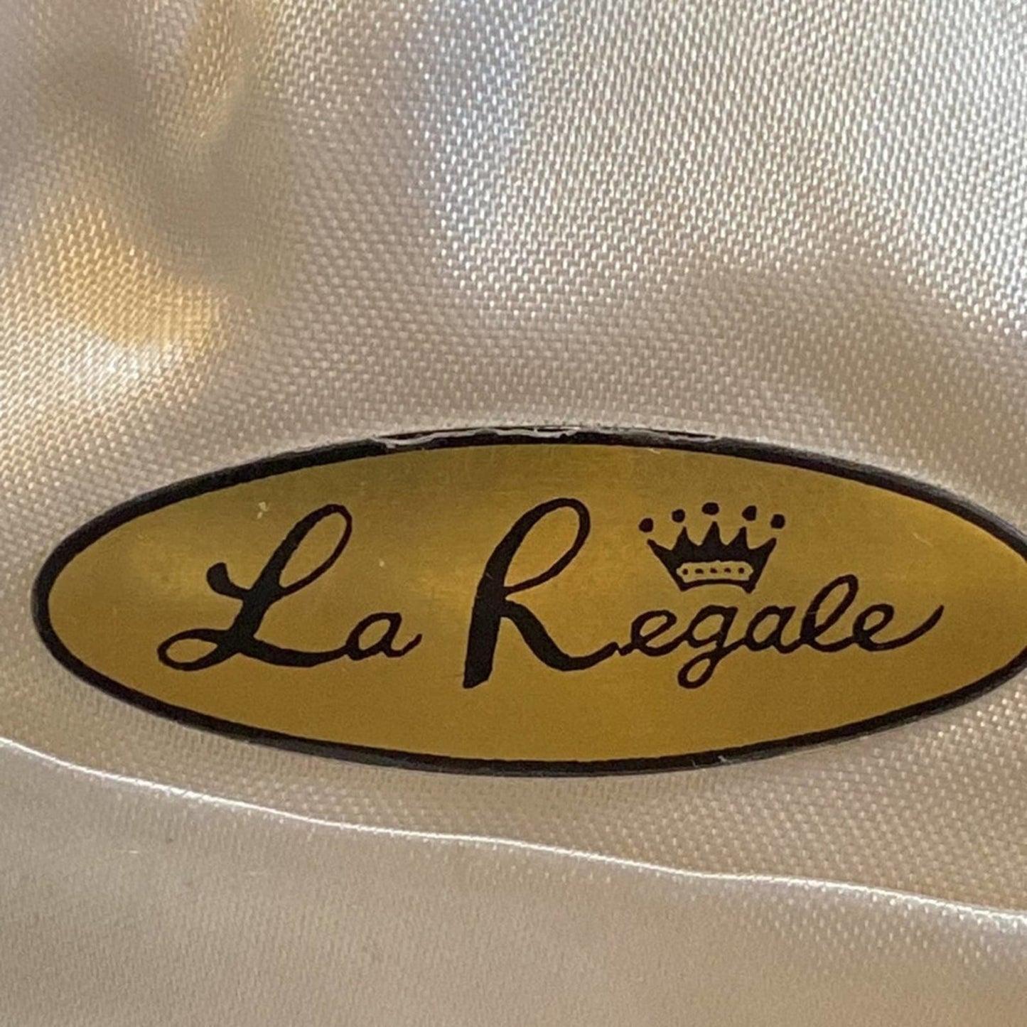 RARE! Vintage La Regale Fully Beaded White Iridescent Wedding Purse w/Gold Strap