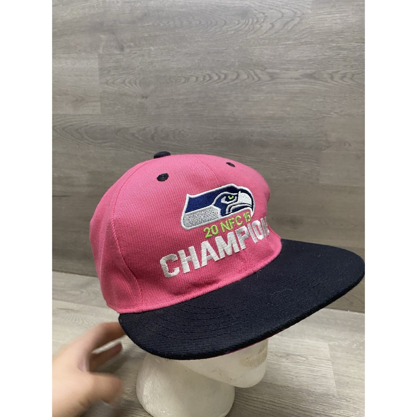 2015 SEAHAWKS Champions Hat Seattle Black Hot Pink Women's