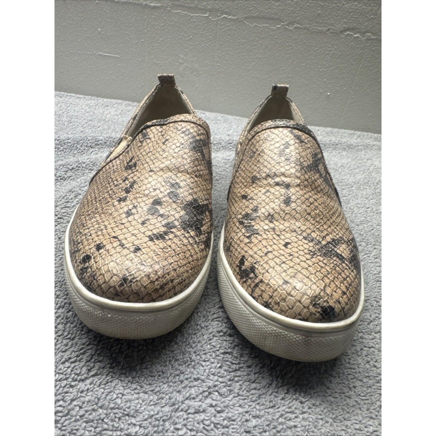 Felicitous By Fergie Faux Snake Print Shoes Size8 1/2