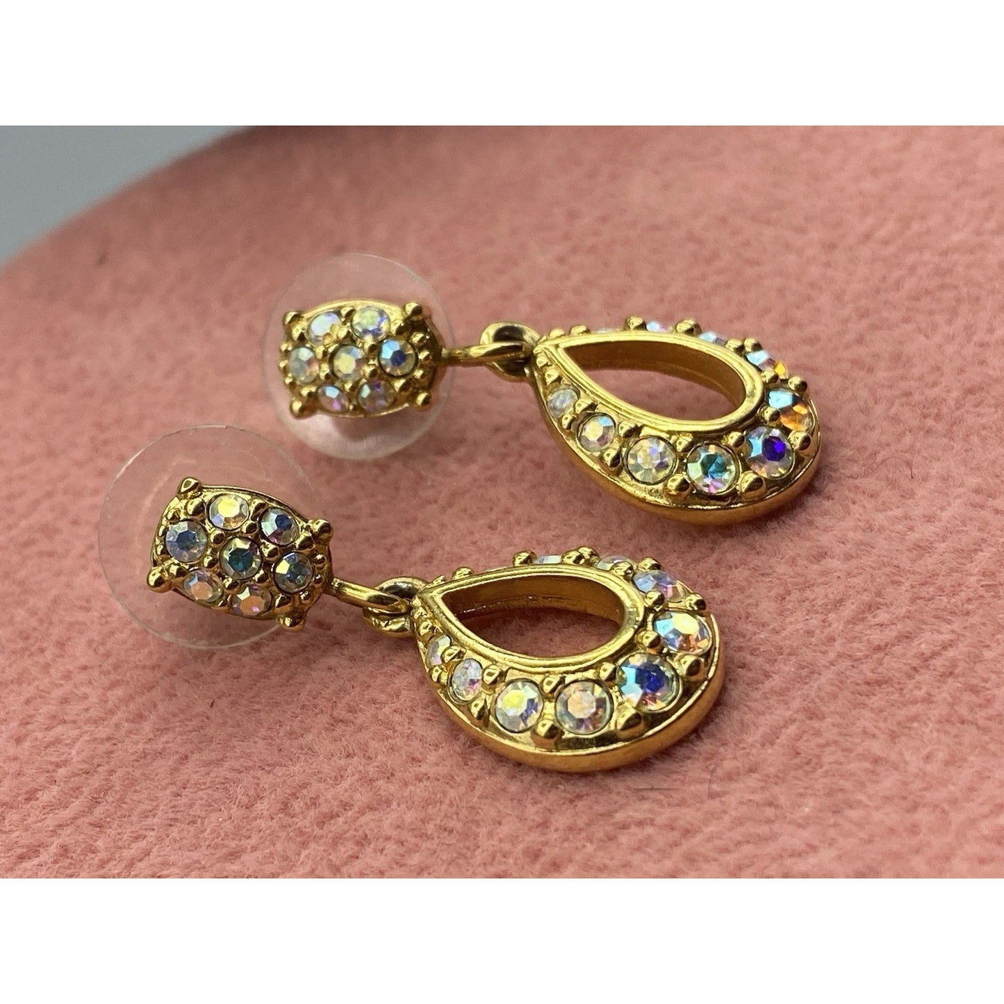 STUNNING SWAROVSKI PAVE CRYSTAL GOLDTONE TEARDROP SHAPE PIERCED DANGLE EARRINGS