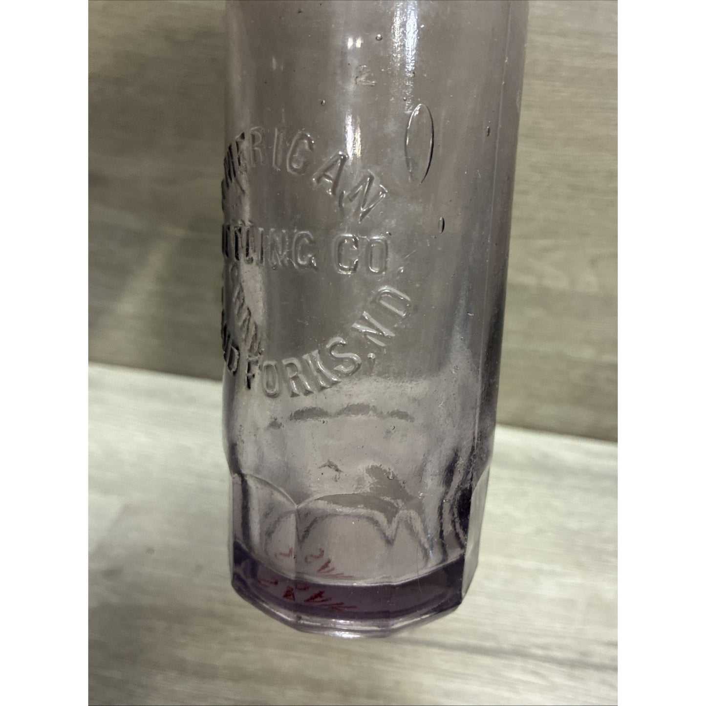 VINTAGE AMETHYST! GRAND FORKS ND BLOWN SODA BOTTLE AMERICAN BOTTLING CO 8.5”