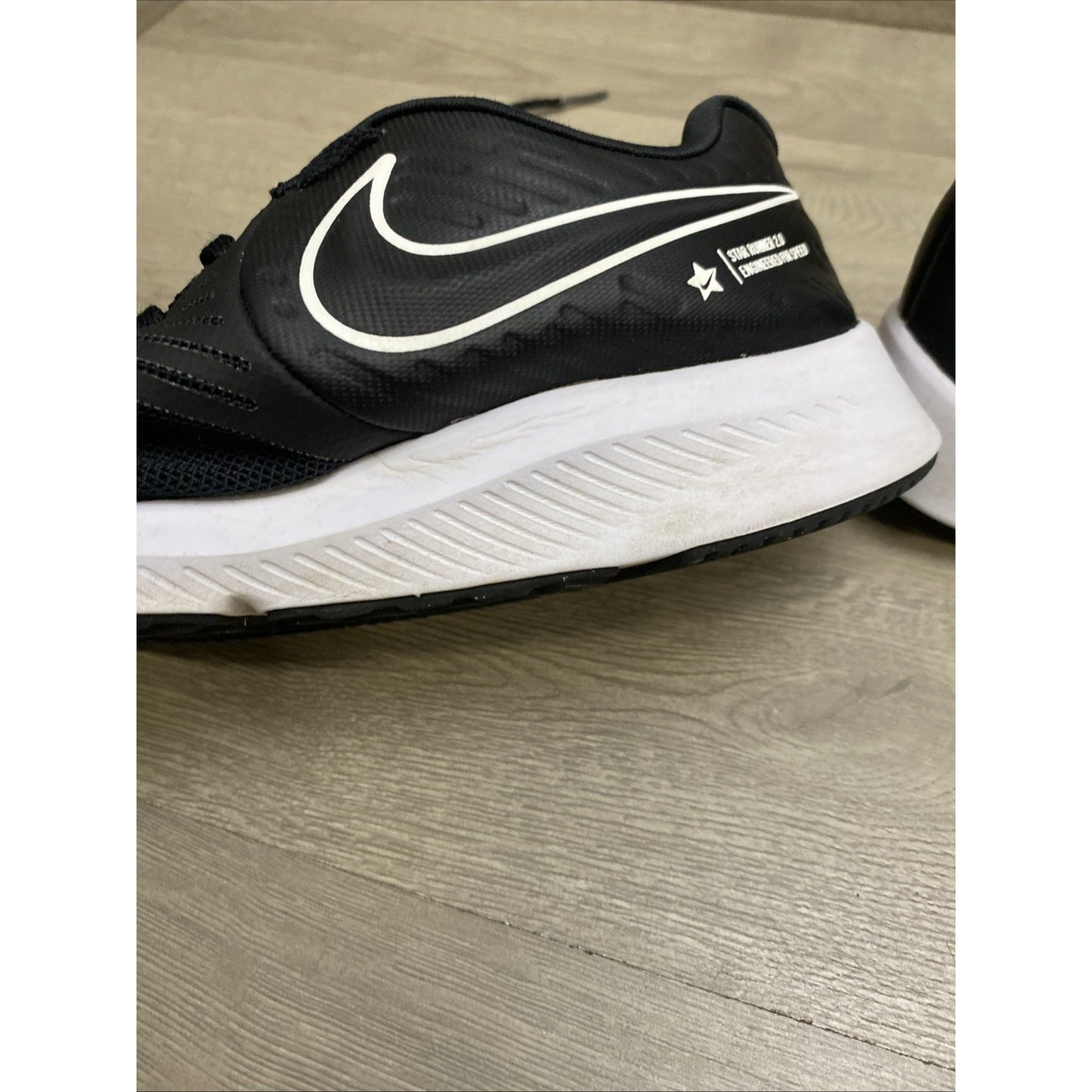 Nike Black Star Runner Black and White Running Shoes 4Y