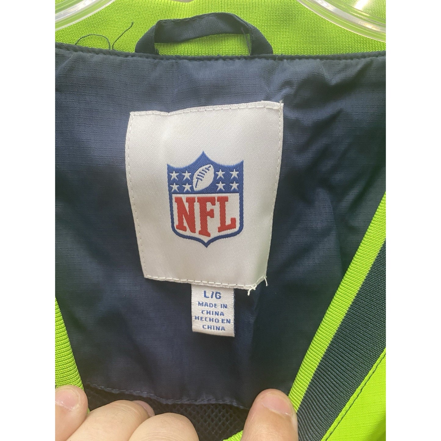 NFL Seahawks Nylon Pullover Rain Coat Long Sleeve SZ LG
