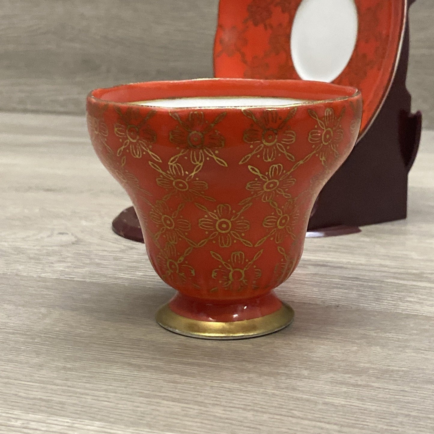 VTG Norcrest Teacup & Saucer Manderin Red 7/33 W/ Gold Scalloped & Floral Design