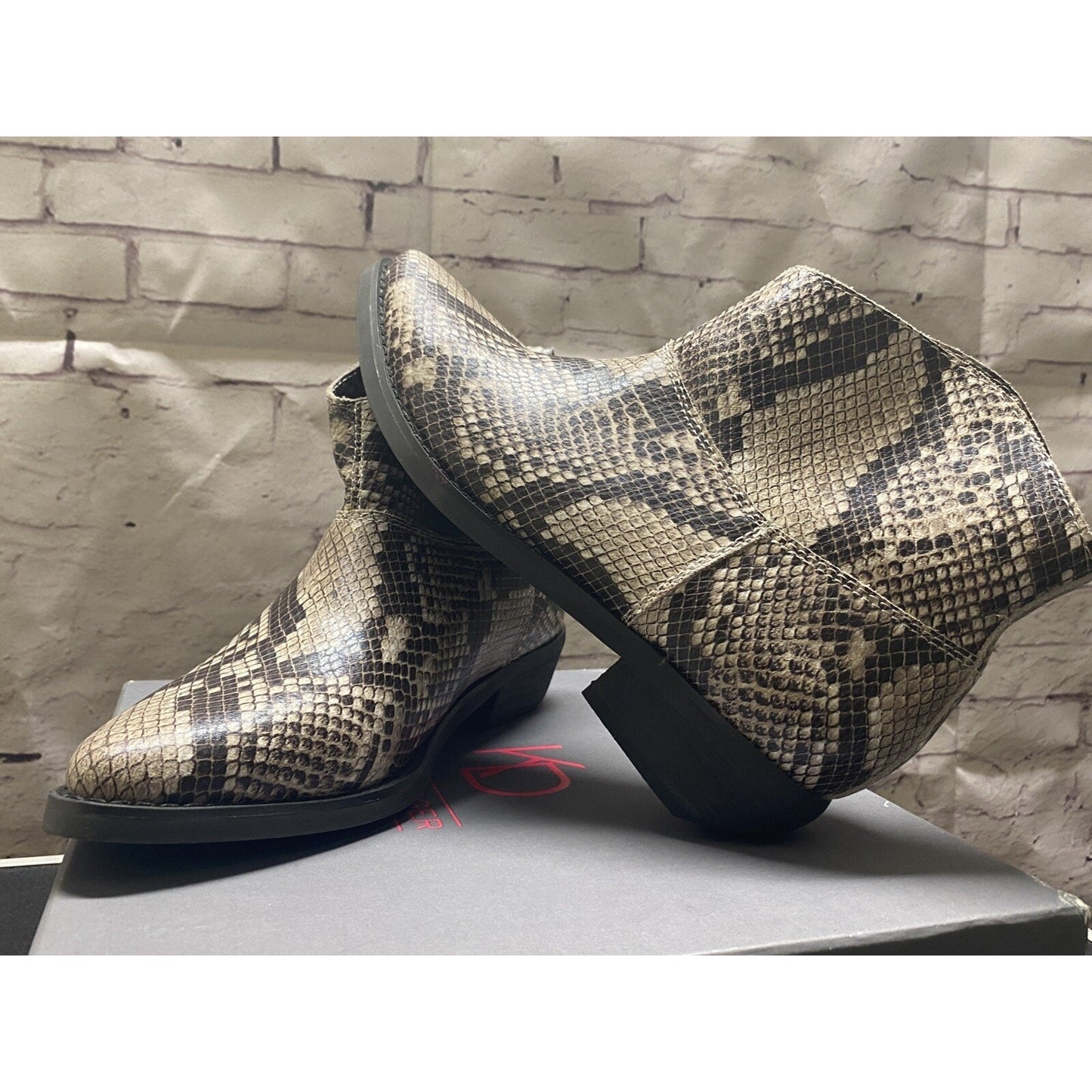 Kelsi Dagger Fantasy Snake Danice 8M Womens Boots