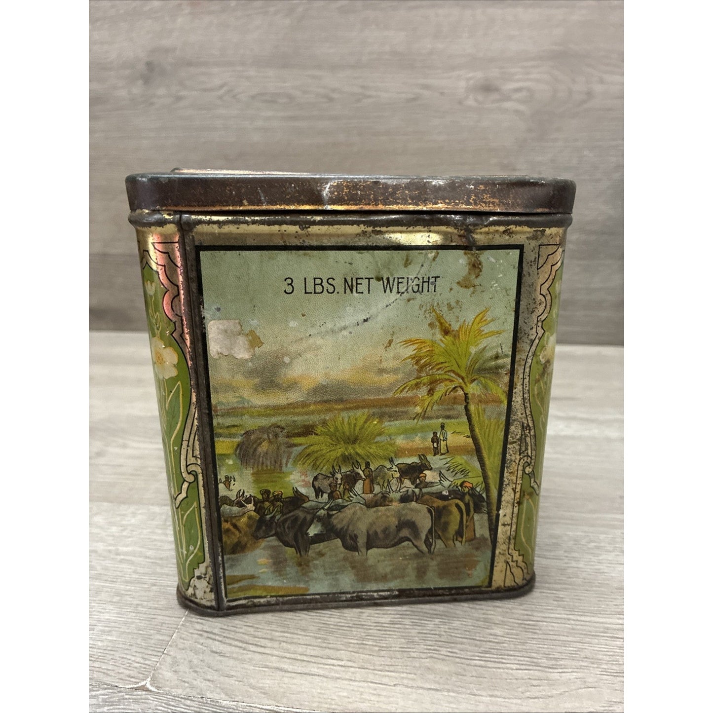VINTAGE CIRCA 1930S THOMAS J. LIPTON CEYLON 3 LB. TEA TIN
