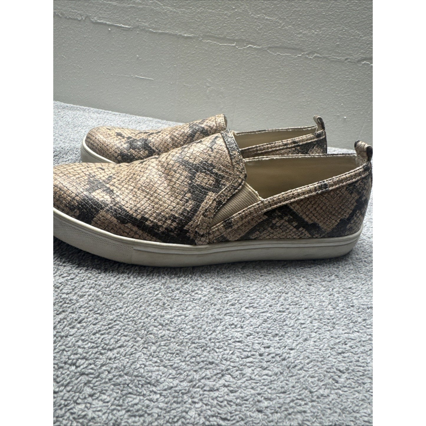 Felicitous By Fergie Faux Snake Print Shoes Size8 1/2