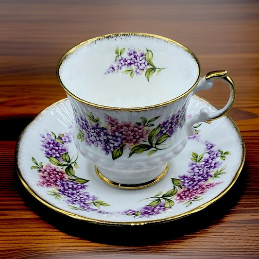 Elizabethan Floral Purple Pink Floral W/ Gold Rim Teacup Saucer Set