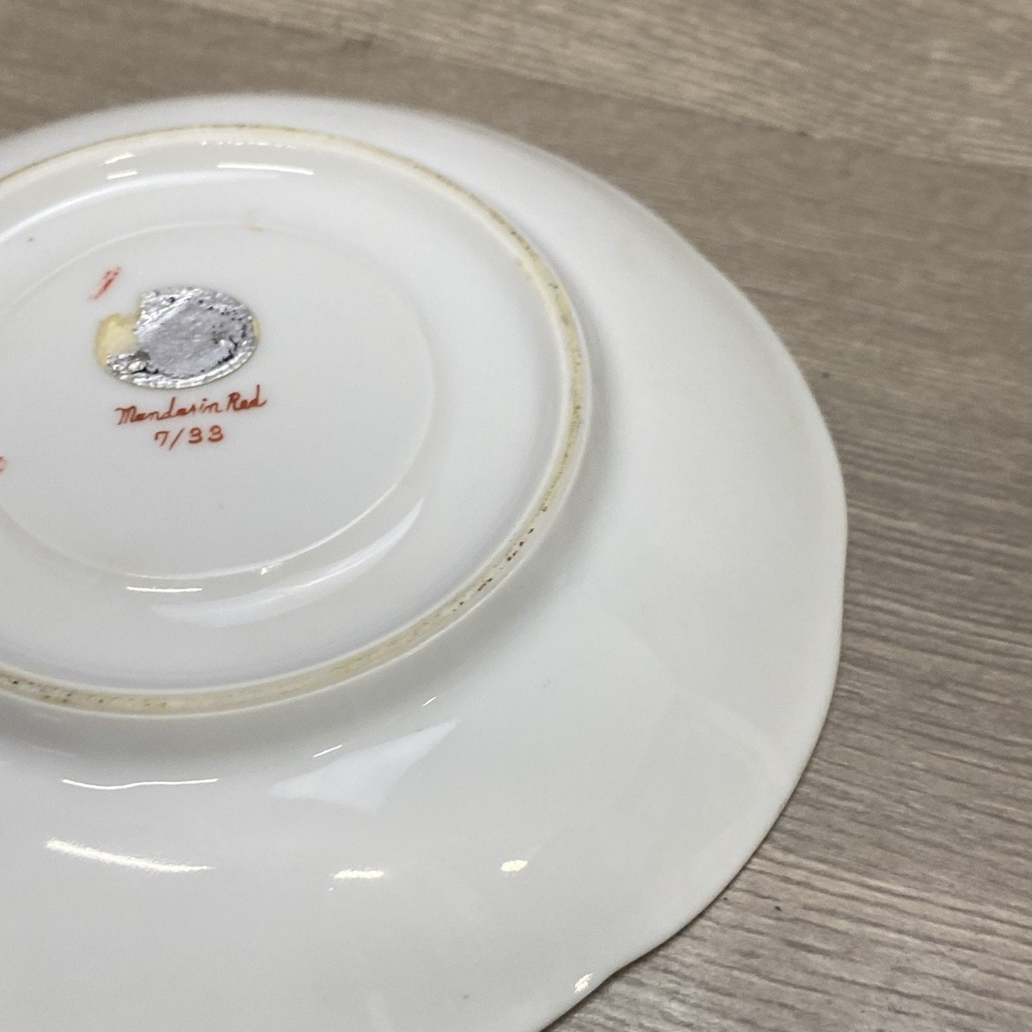 VTG Norcrest Teacup & Saucer Manderin Red 7/33 W/ Gold Scalloped & Floral Design