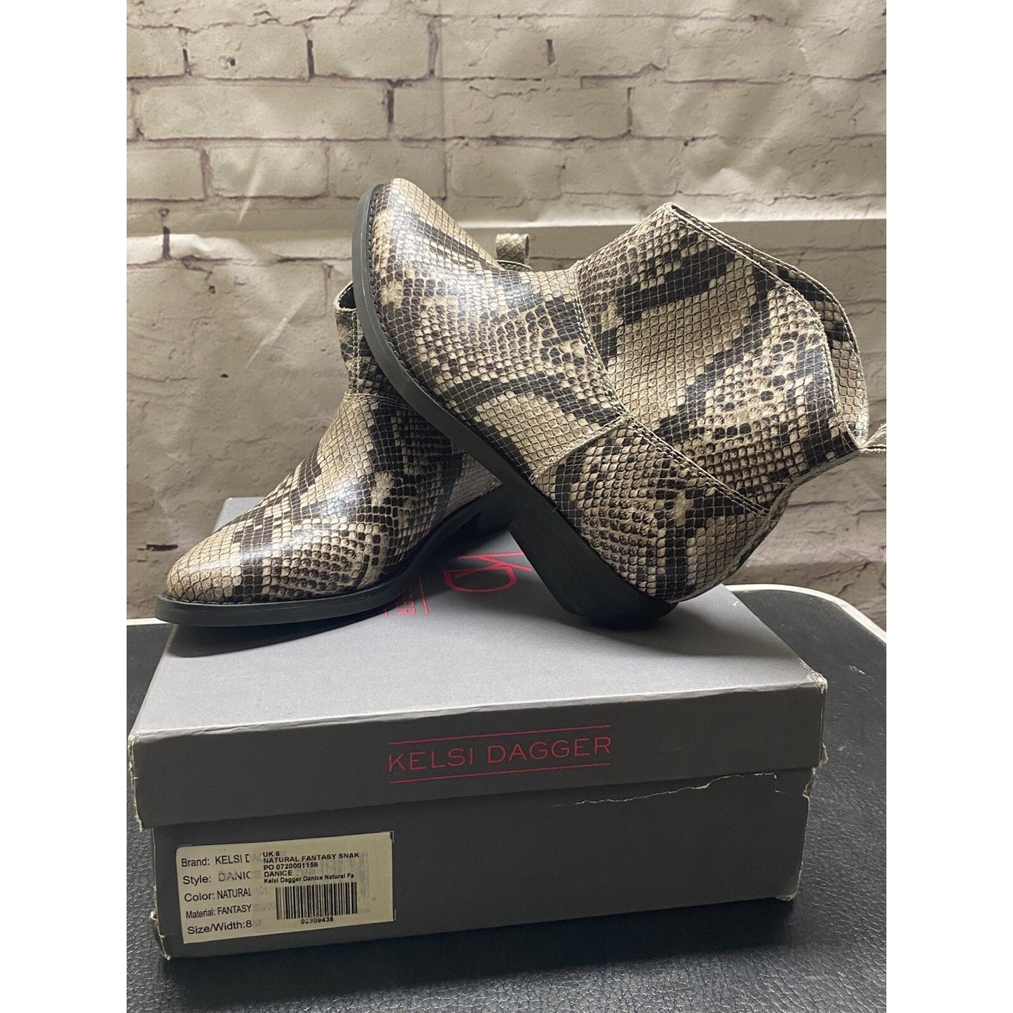 Kelsi Dagger Fantasy Snake Danice 8M Womens Boots
