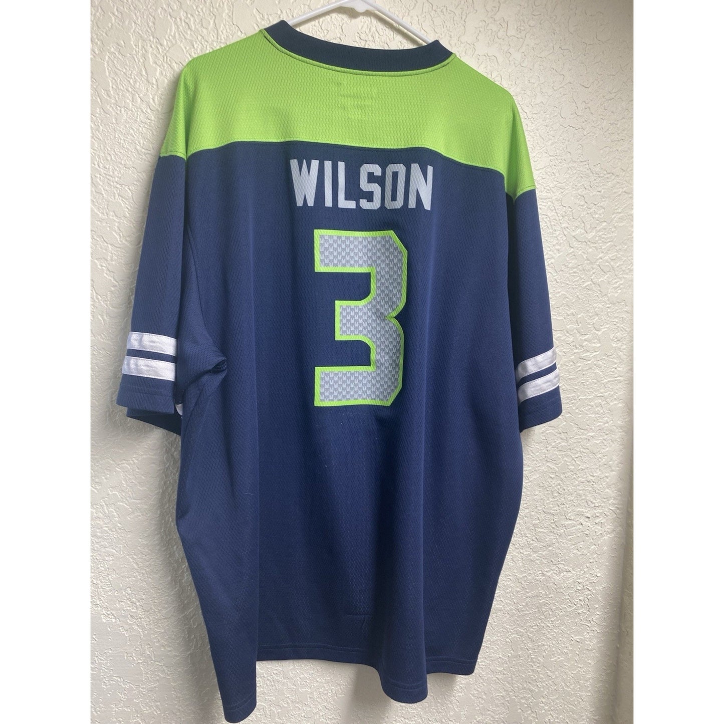 RUSSELL WILSON #3 SEATTLE SEAHAWKS Majestic Mens NFL Jersey Shirt Size Xl