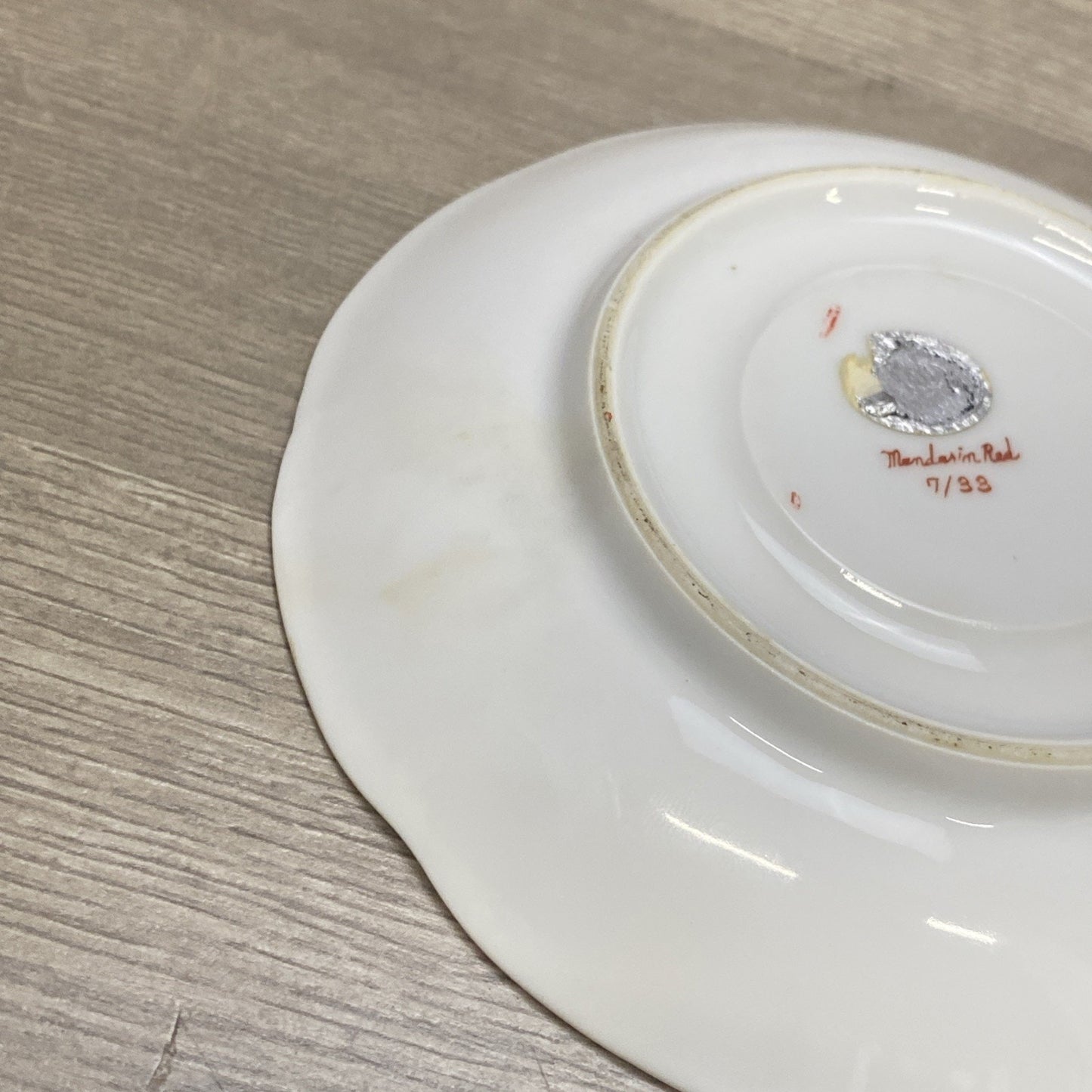 VTG Norcrest Teacup & Saucer Manderin Red 7/33 W/ Gold Scalloped & Floral Design