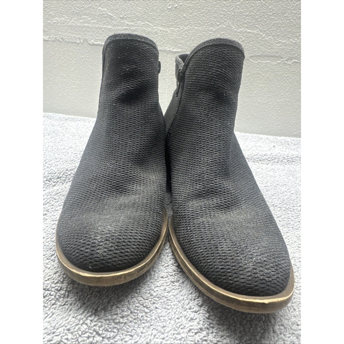 Kenzie Size 7.5 Grey Booties