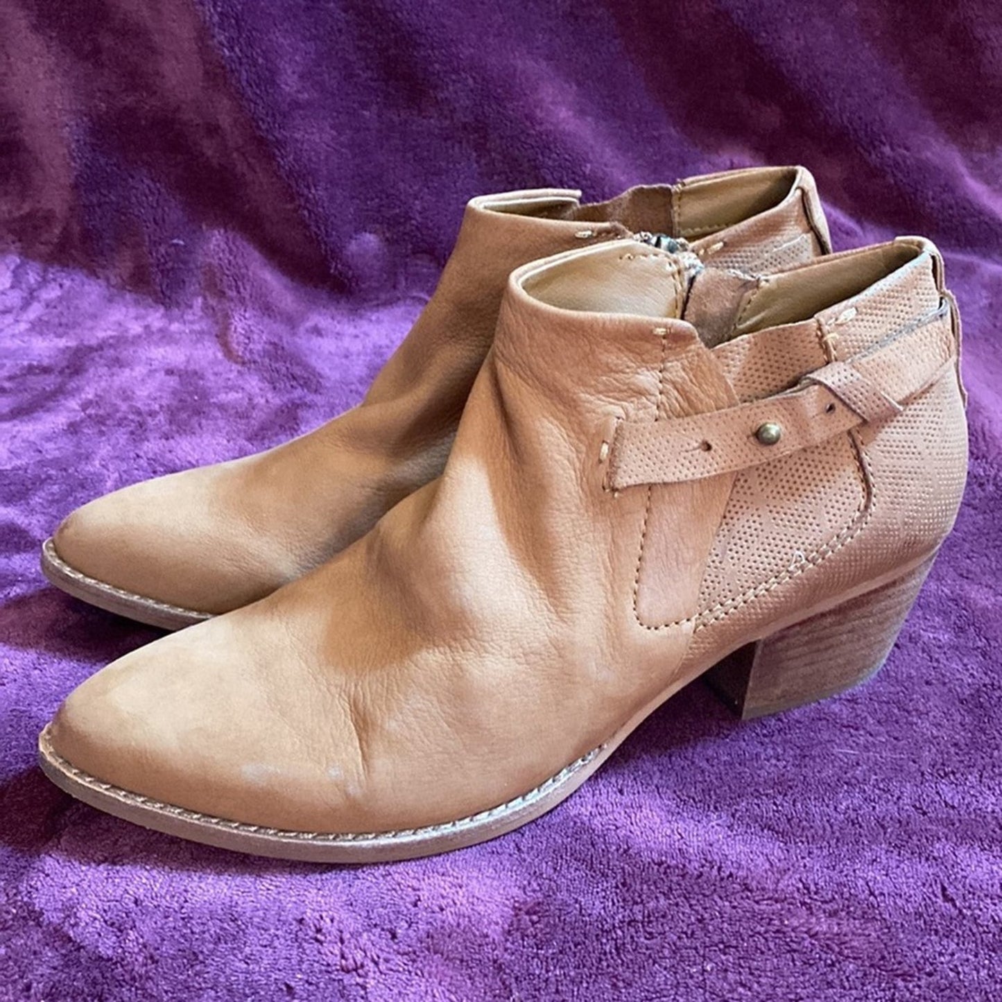 Dolce Vita Tan Leather Ankle Boots with Tassel Zipper Pull