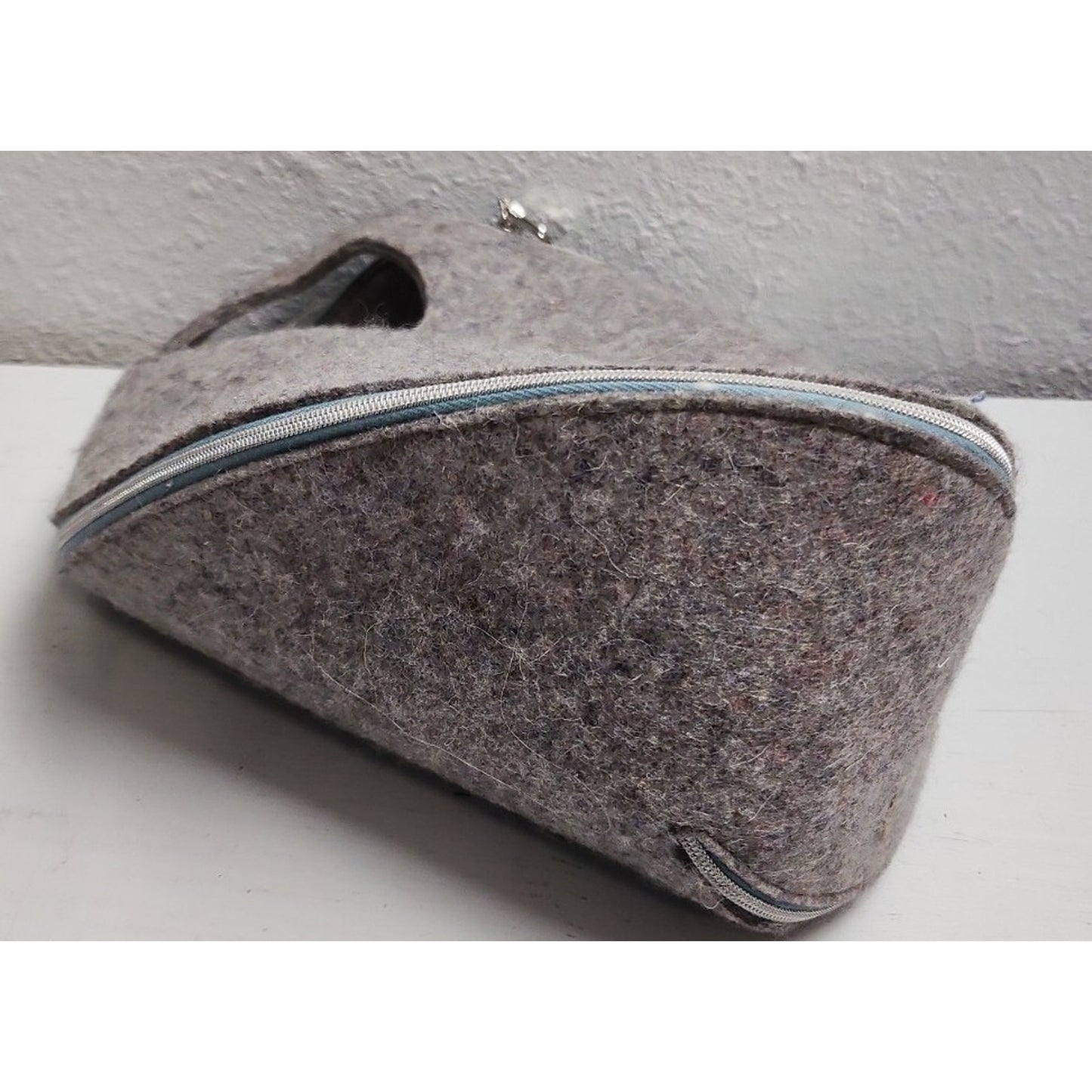 Josh Jakus "UM Bag" Grey Wool Felt Sculptural Designer Purse