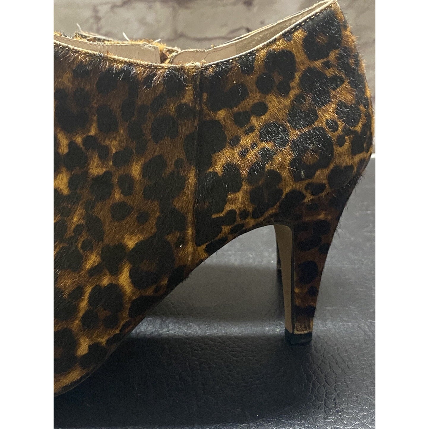 Vince Camuto Leopard Print Leather Ankle Boots Size 8 1/2 M