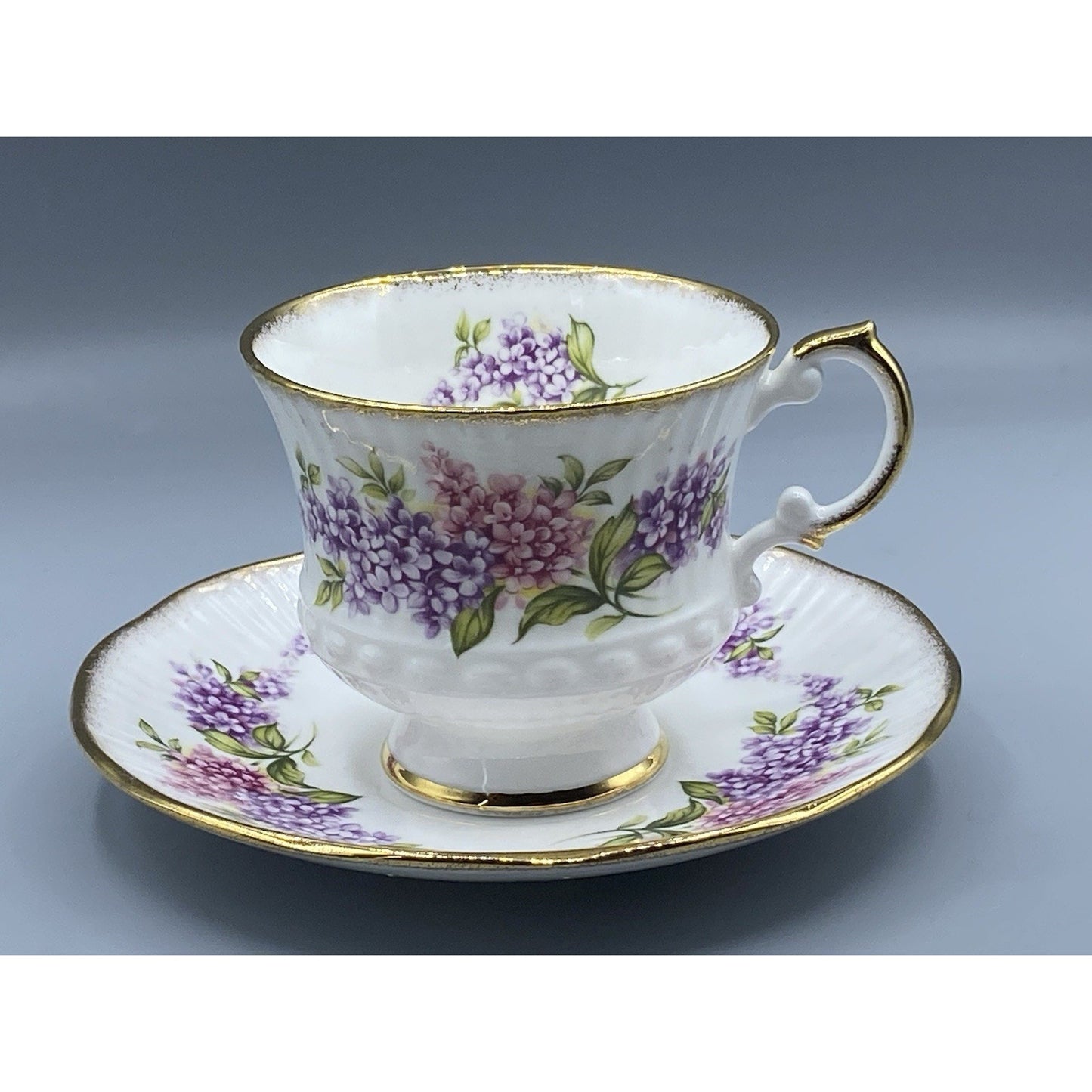Elizabethan Floral Purple Pink Floral W/ Gold Rim Teacup Saucer Set