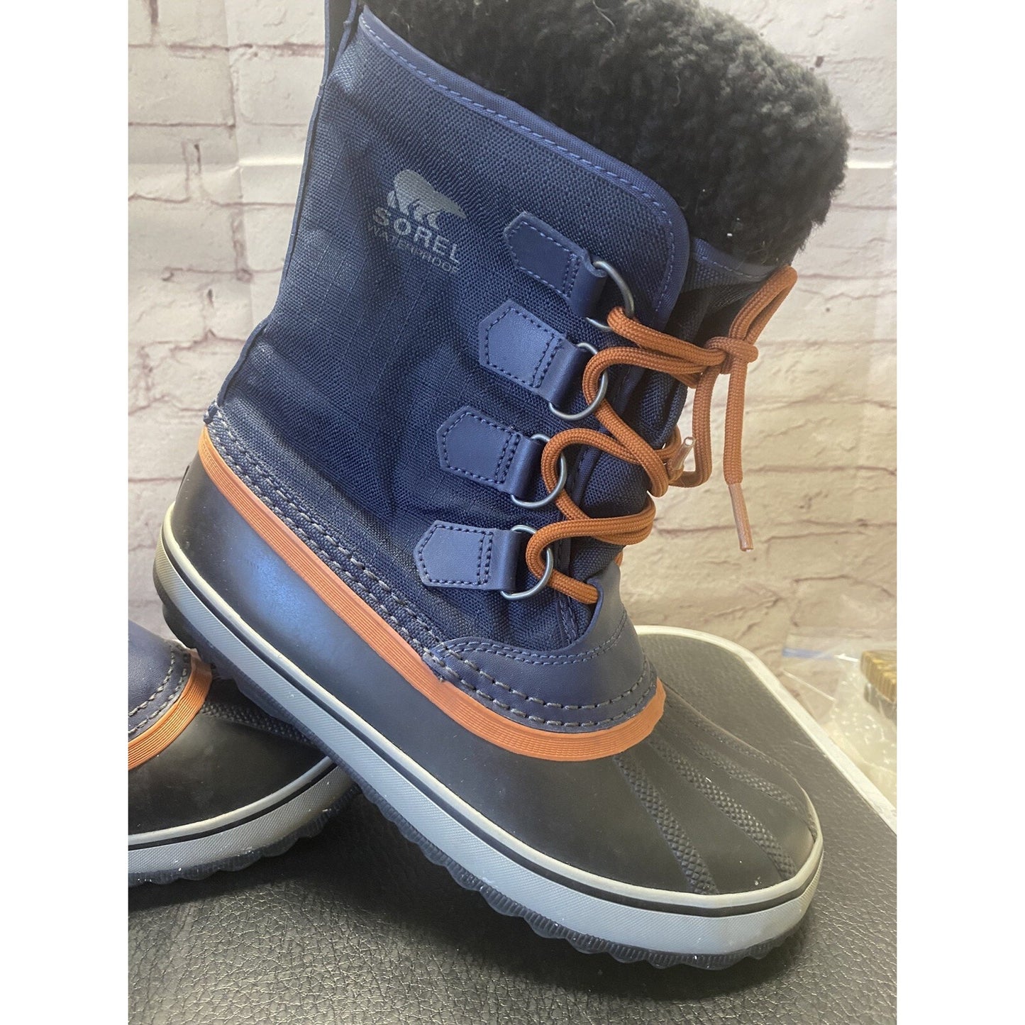 Sorel Winter Boots Nylon Upper Rubber Base Insulated SZ 7 US Great Cond.
