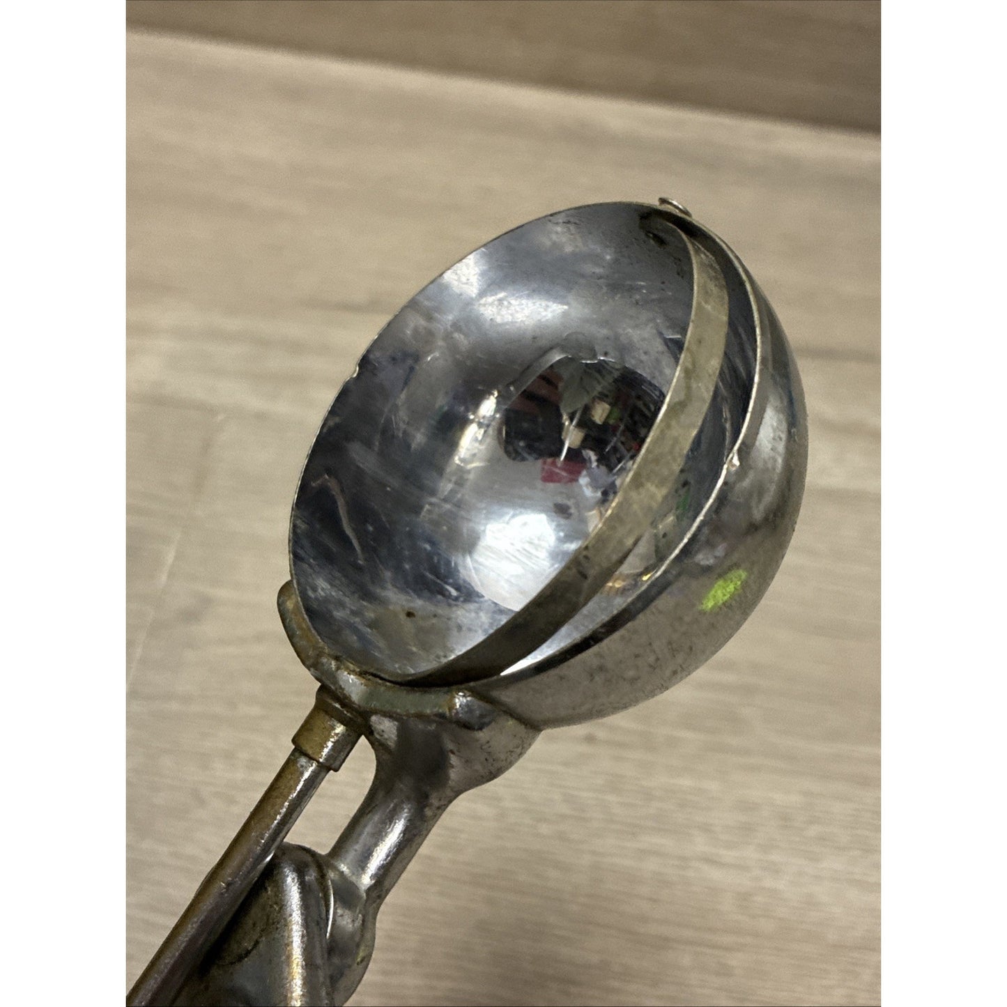 VINTAGE HAMILTON BEACH MODEL 40 ICE CREAM SCOOP