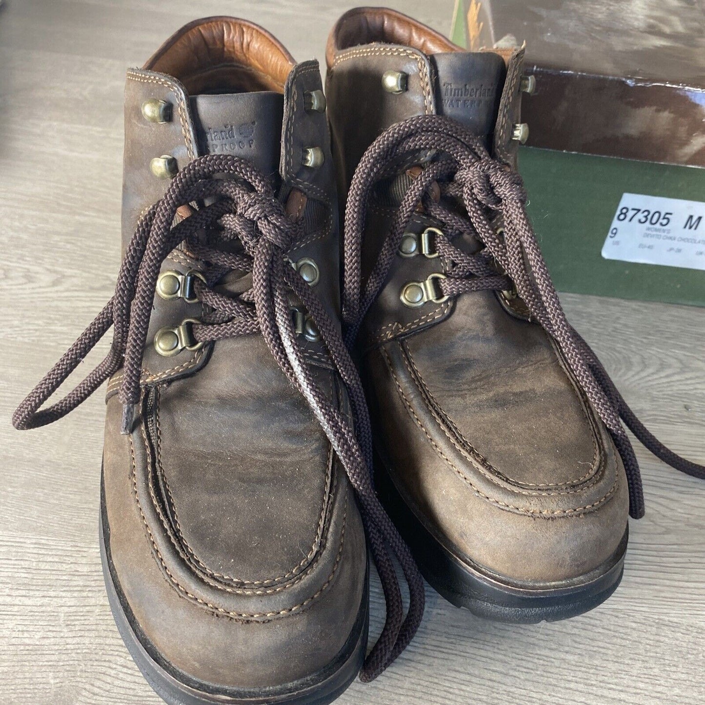 Timberland 87305 Leather Devito CHKA Chocolate Leather Boots Women’s 9 W/ Box