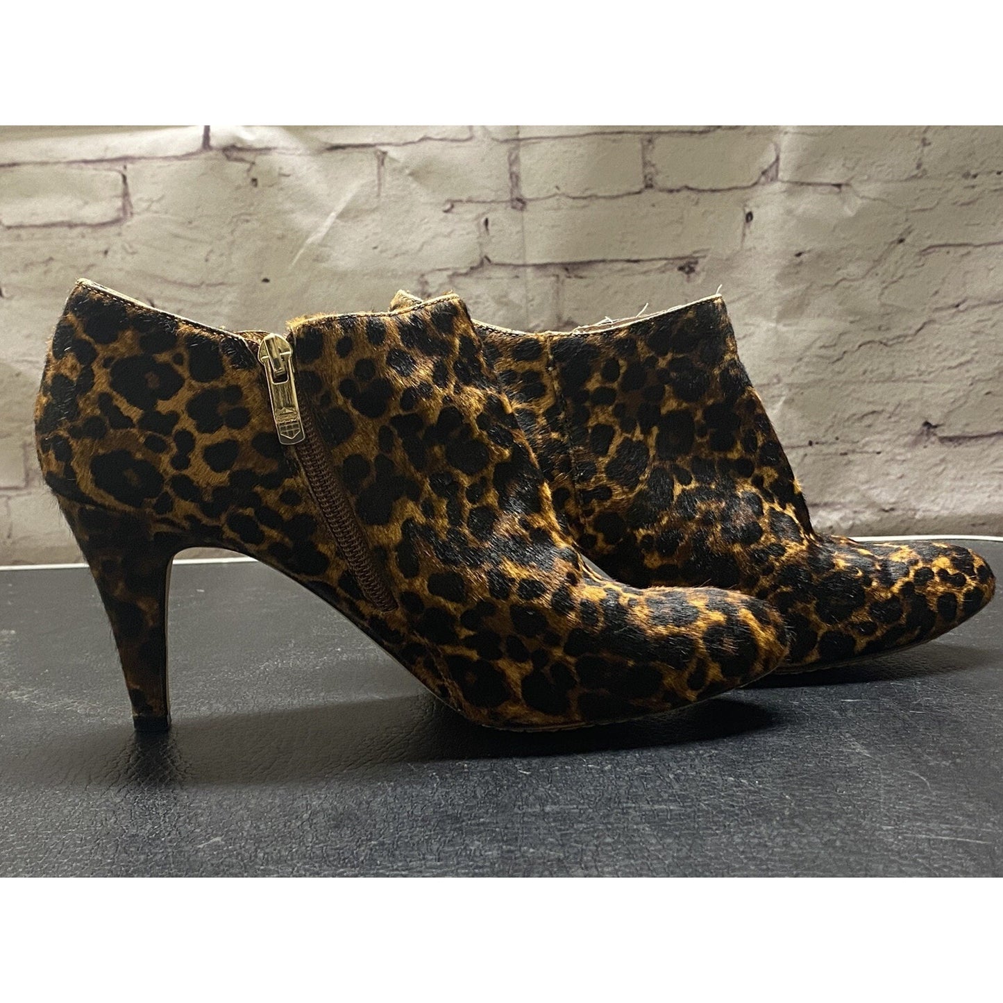 Vince Camuto Leopard Print Leather Ankle Boots Size 8 1/2 M