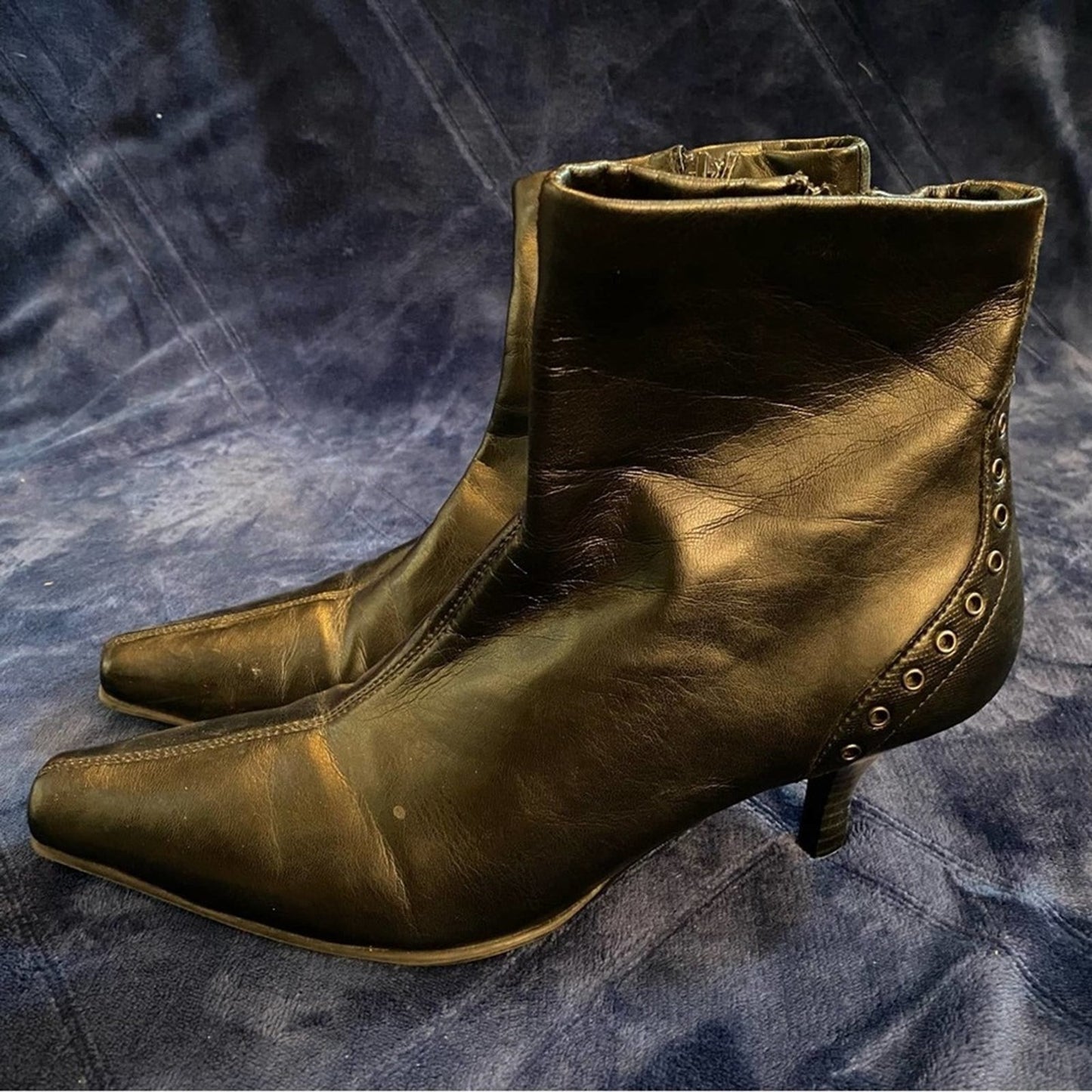 Liz Claiborne Flex Black Lucent Pointed Toe Ankle Boots
