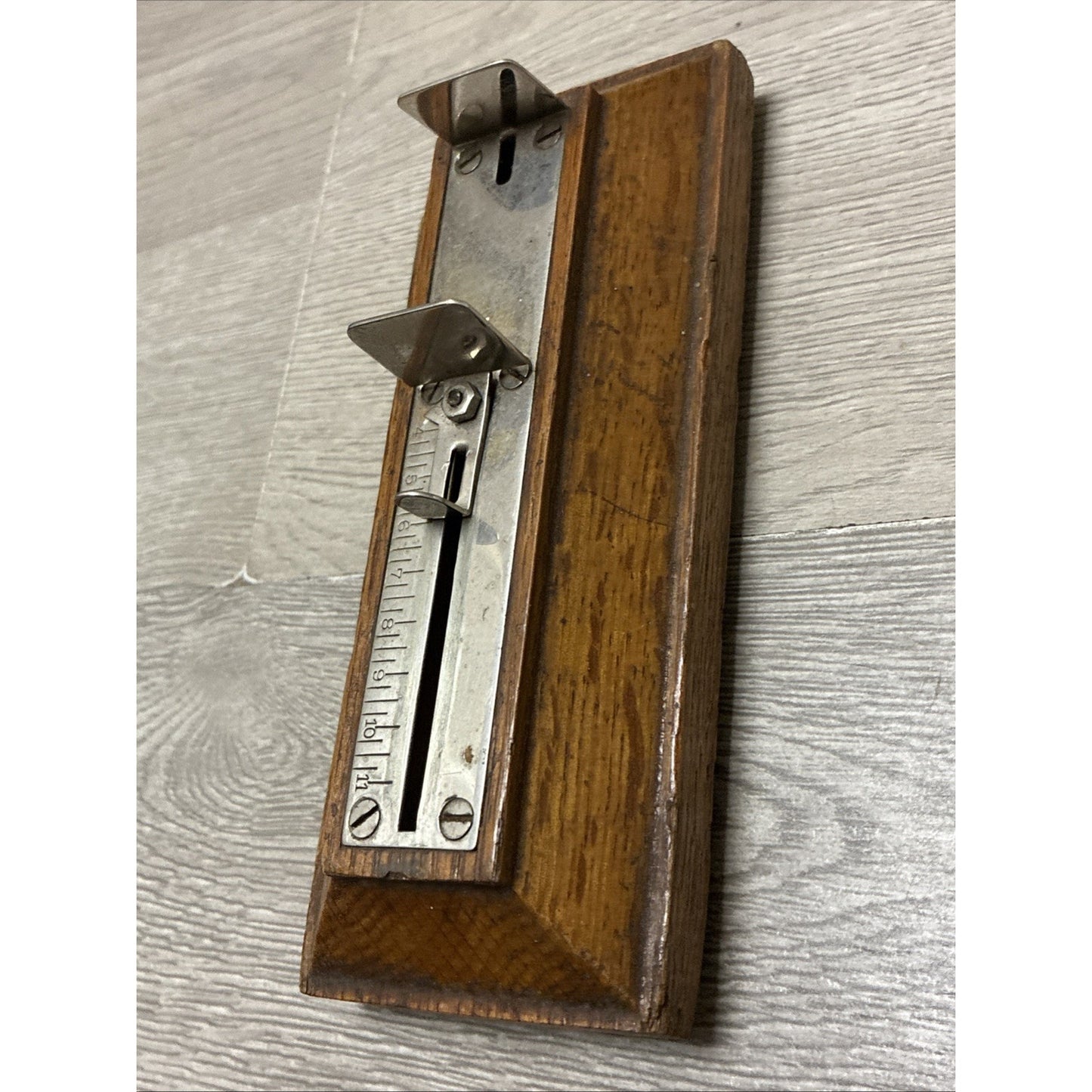 Primitive Retail Store Hand Measuring Glove? Device W/ Instructions On Back